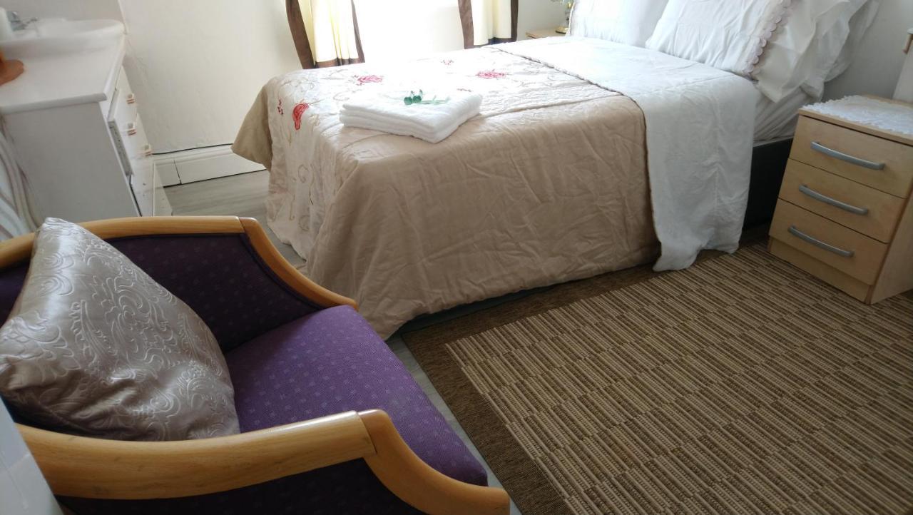 Renovated 4-Bed Home - Sleeps 9 - Parking - Spa Blackpool Dış mekan fotoğraf